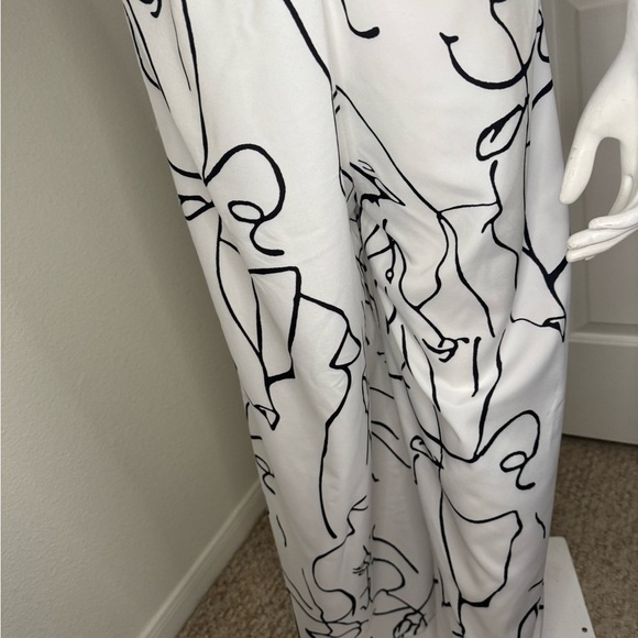 Unbranded Black and White Abstract Jumpsuit Size M. #322 - Picture 12 of 17